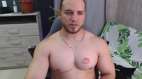 Snapshot of chris_huntter chatting on 02.19.25 chris_huntter online show from 02.19.25