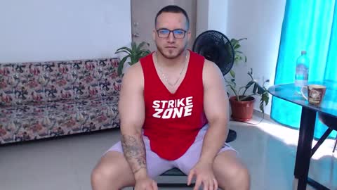 Snapshot of chris_huntter chatting on 09.18.25 chris_huntter online show from 09.18.25