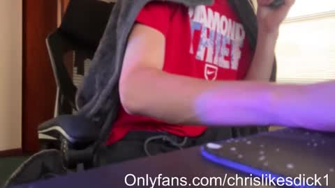 Snapshot of chrislikesdick1 chatting on 09.28.25 chrislikesdick1 online show from 09.28.25