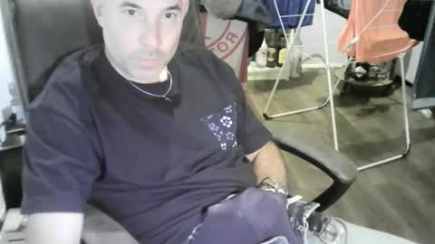 Snapshot of chrisprngr chatting on 09.12.25 chrisprngr online show from 09.12.25