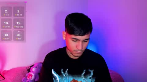 Christian Wang online show from 11.23.25