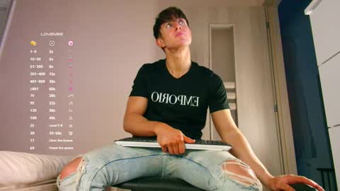 UPVOTE ME ------  ILL DO SOMETHING FOR FREE online show from 12.04.25