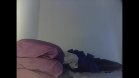 Christina Saunters online show from 02.11.25