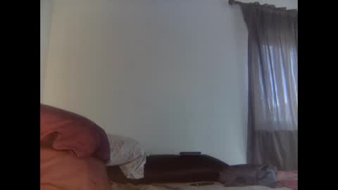 Christina Saunters online show from 02.11.25