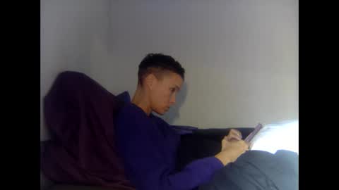 Christina Saunters online show from 03.05.25