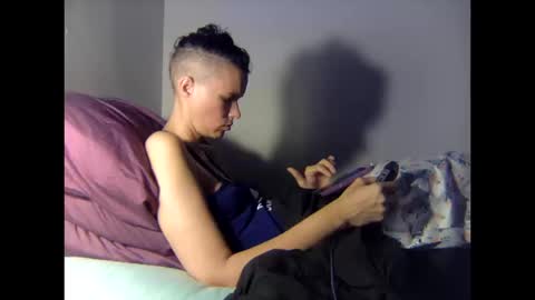 Christina Saunters online show from 10.14.25