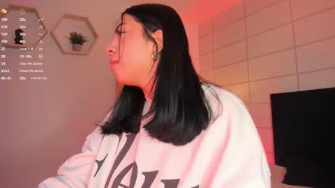 Christine  online show from 11.25.25