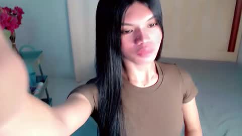 Snapshot of christine_slutt chatting on 10.12.25 STEFFY online show from 10.12.25