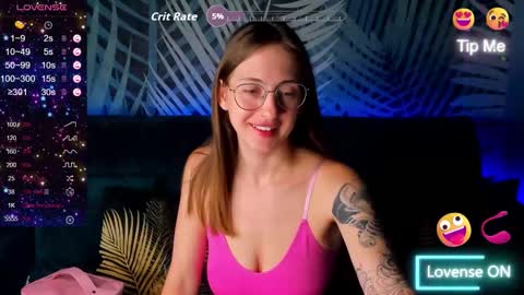 Snapshot of christycrayme chatting on 09.16.25 ChristyCrayme online show from 09.16.25