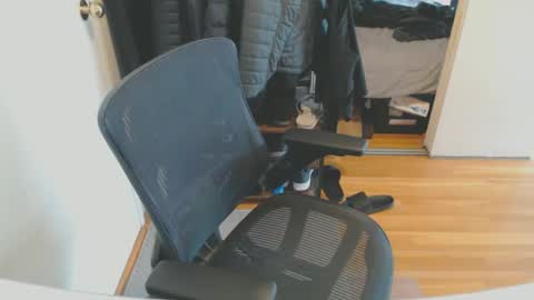 Snapshot of chubbyvix chatting on 11.06.25 AstorYvr online show from 11.06.25