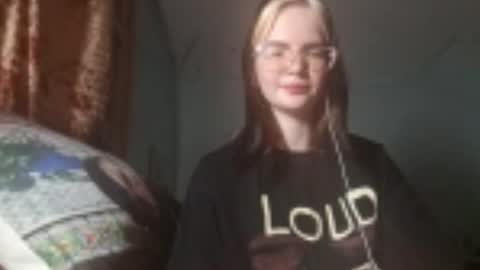 Snapshot of chuupdyke chatting on 11.26.25 Lisa online show from 11.26.25