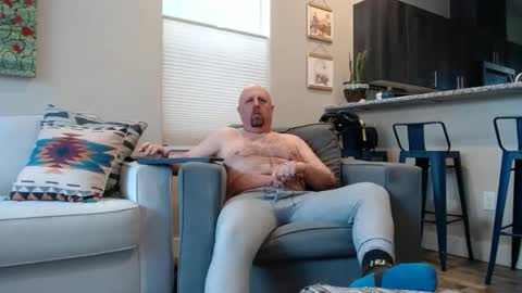 Snapshot of cinapw chatting on 03.08.25 cinapw online show from 03.08.25