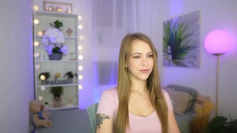 Snapshot of cindy_grey_ chatting on 09.13.25 Cintybaby online show from 09.13.25