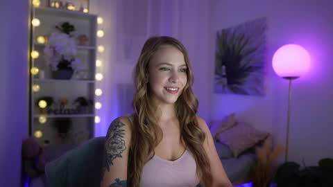 Snapshot of cindy_grey_ chatting on 09.20.25 Cintybaby online show from 09.20.25