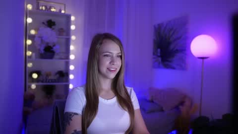 Snapshot of cindy_grey_ chatting on 09.23.25 Cintybaby online show from 09.23.25