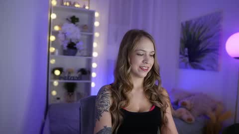 Snapshot of cindy_grey_ chatting on 09.29.25 Cintybaby online show from 09.29.25