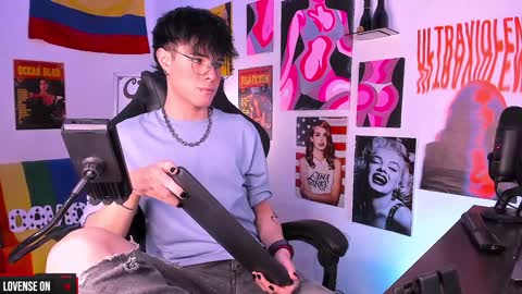 Snapshot of cinnamon_boyxxx chatting on 01.07.25 David Independent Model online show from 01.07.25