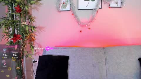 Snapshot of cinnamon_kyla chatting on 12.30.24 cinnamon_kyla online show from 12.30.24