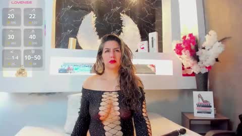 Snapshot of cinthya_mjs chatting on 10.16.25 Cinthya online show from 10.16.25