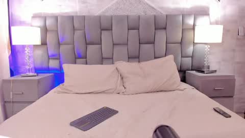 Snapshot of cintiacolins chatting on 02.04.25 CintiaCollins online show from 02.04.25