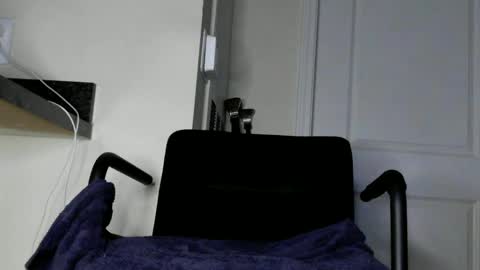 Snapshot of clitcommander26 chatting on 12.28.24 instayour big commander online show from 12.28.24