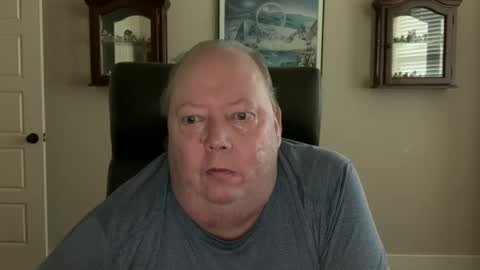 Snapshot of clitlicker459 chatting on 09.24.25 clitlicker459 online show from 09.24.25