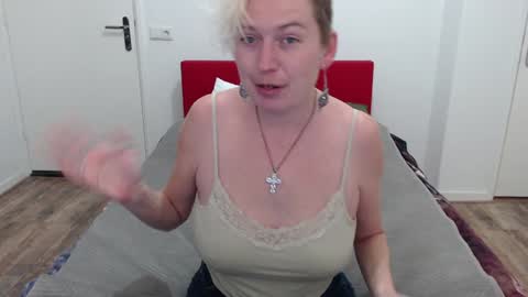 Syl  online show from 02.06.25