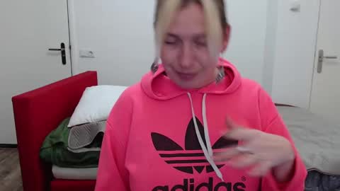 Syl  online show from 02.09.25