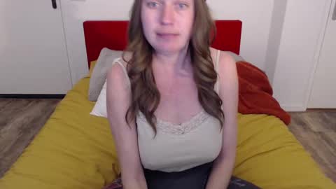 Syl  online show from 02.20.25