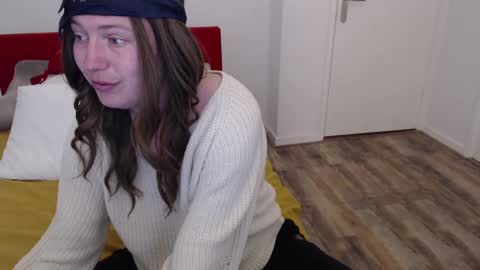 Syl  online show from 02.26.25