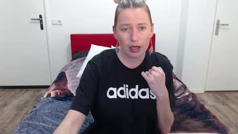 Syl  online show from 03.04.25