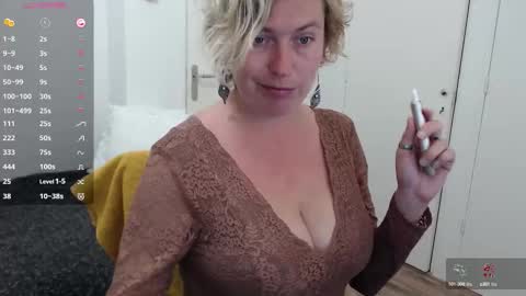 Syl  online show from 10.06.25