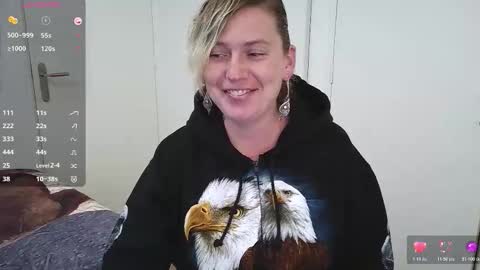 Syl  online show from 11.23.25