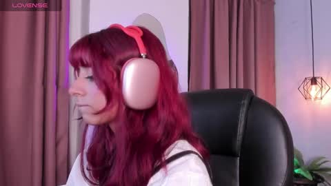 Snapshot of cloe__hills chatting on 03.05.25 Cloe online show from 03.05.25