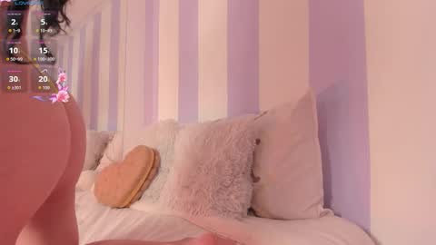 Snapshot of clover_tter_ chatting on 12.02.25 Chloe online show from 12.02.25