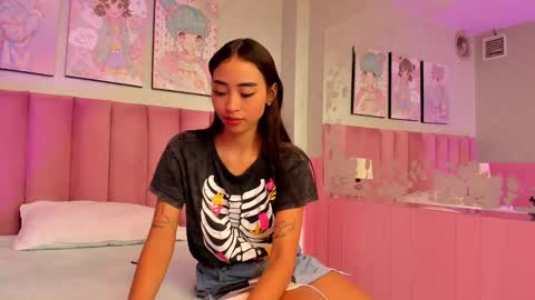 Snapshot of cloy_baby chatting on 12.15.24 Eilyn online show from 12.15.24