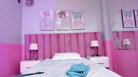 Snapshot of cloy_baby chatting on 12.18.24 Eilyn online show from 12.18.24