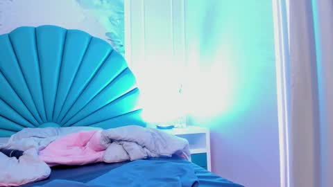 Snapshot of cloy_baby chatting on 01.25.25 Eilyn online show from 01.25.25