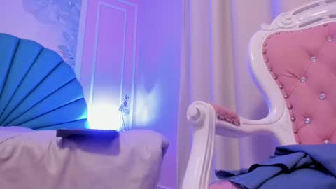Snapshot of cloy_baby chatting on 01.25.25 Eilyn online show from 01.25.25
