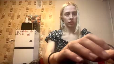 Snapshot of colenewilison chatting on 11.05.25 Katherine online show from 11.05.25