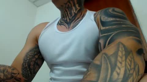 Snapshot of colombian_monster_cock chatting on 09.09.25 camilo online show from 09.09.25