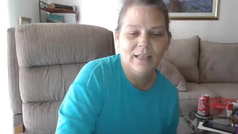 Snapshot of comebackpussy chatting on 01.14.25 comeback pussy online show from 01.14.25