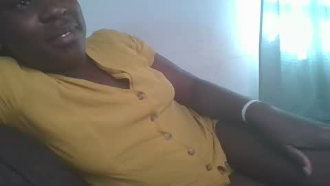 Snapshot of comicalcara chatting on 01.31.25 Cara online show from 01.31.25