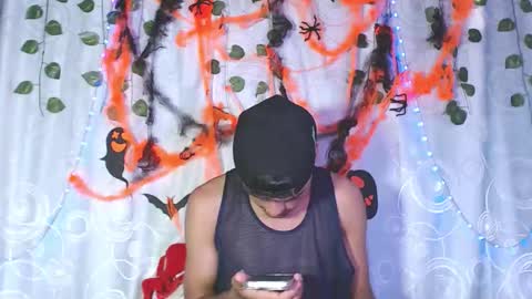 Snapshot of connor_michael chatting on 10.11.25 connor_michael online show from 10.11.25