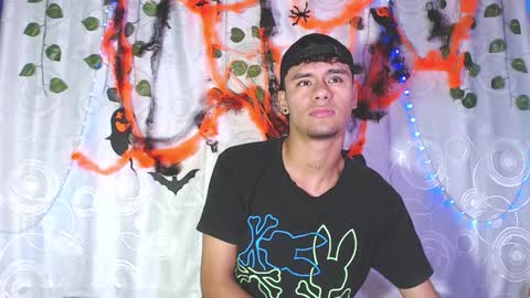 Snapshot of connor_michael chatting on 10.12.25 connor_michael online show from 10.12.25