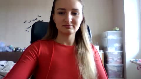 cora_fora online show from 10.08.25