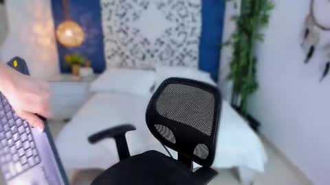   online show from 10.21.25