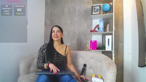 cortney tayler online show from 11.07.25