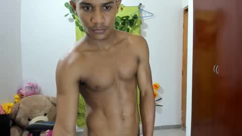 Snapshot of corzoethan chatting on 01.07.25 Ethan online show from 01.07.25