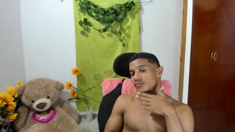 Snapshot of corzoethan chatting on 01.27.25 Ethan online show from 01.27.25